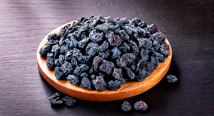 Dried blueberries